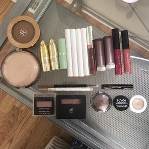 Makeup Bundle (Sanitized)